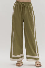 Load image into Gallery viewer, Olive Straight Leg Woven Pants