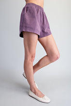 Load image into Gallery viewer, Elastic Waist Side Pocket Shorts
