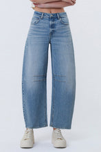 Load image into Gallery viewer, Super High Rise Medium Wash Horseshoe Jeans
