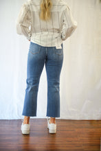 Load image into Gallery viewer, High Rise Regular Straight Jeans
