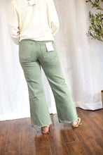 Load image into Gallery viewer, Vervet Olive Distress Straight Jean
