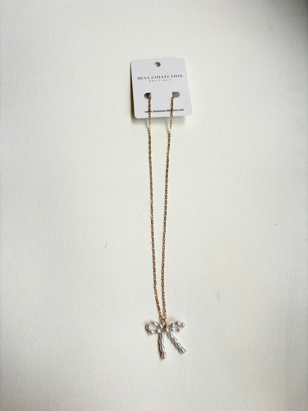 Bow Necklace