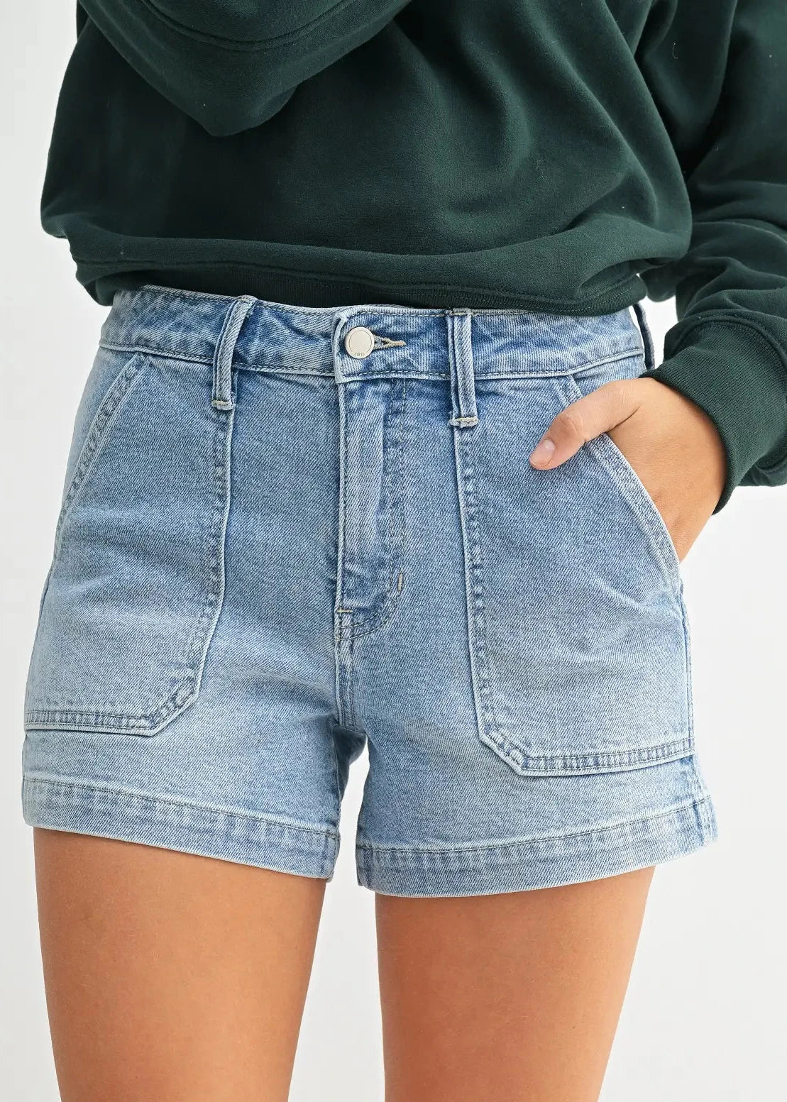 Light Front Pocket Utility Shorts