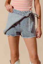 Load image into Gallery viewer, Waist Tie Frayed Denim Skort
