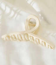 Load image into Gallery viewer, Acetate Ivory Hair Claw
